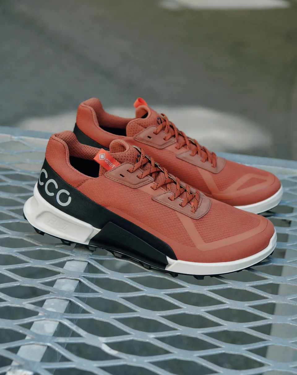 Ecco iowa hot sale neo sneaker